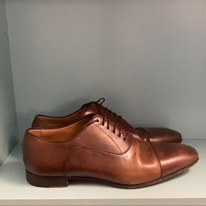 Worn. Good Condition.